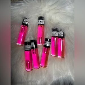 “PINK KISS” 💋 Women’s Perfume Fragrance roll on oil. 

Very Sugary Candy scent!